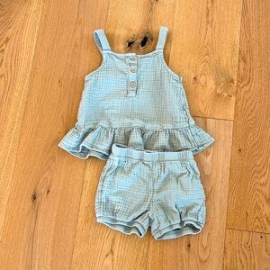 Matching set green tank and shorts in size 4T from Little Planet